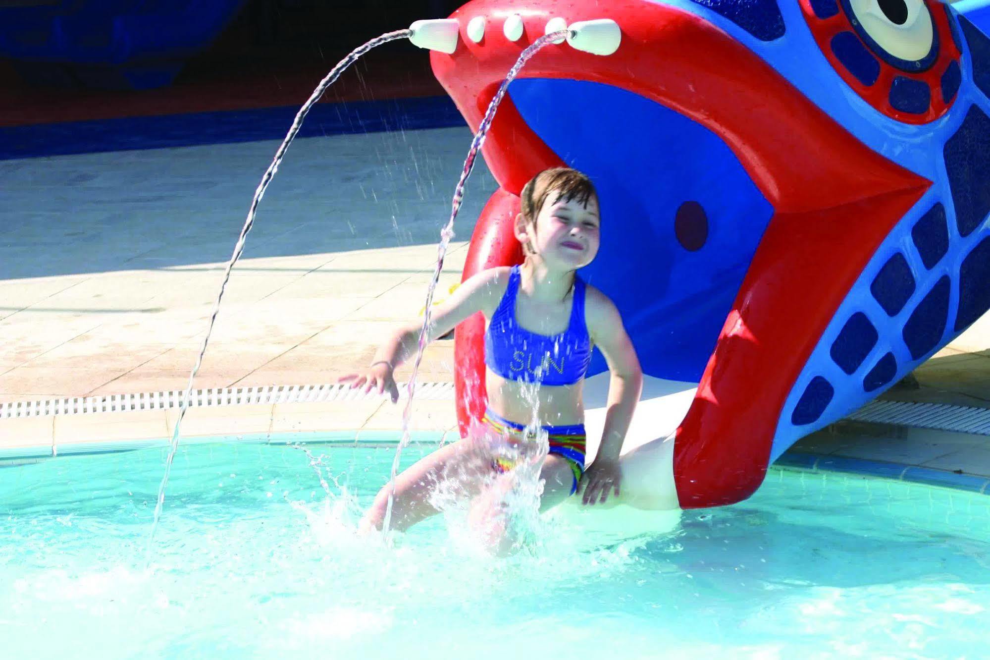Solimar Aquamarine Resort Gerani  エクステリア 写真